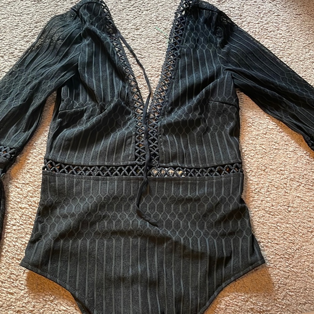 Tiger Mist bodysuit. Flare sleeves
